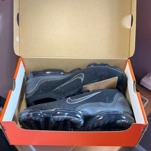 Nike Air VaporMax 2021 FX unisex M 12 / W 13.5